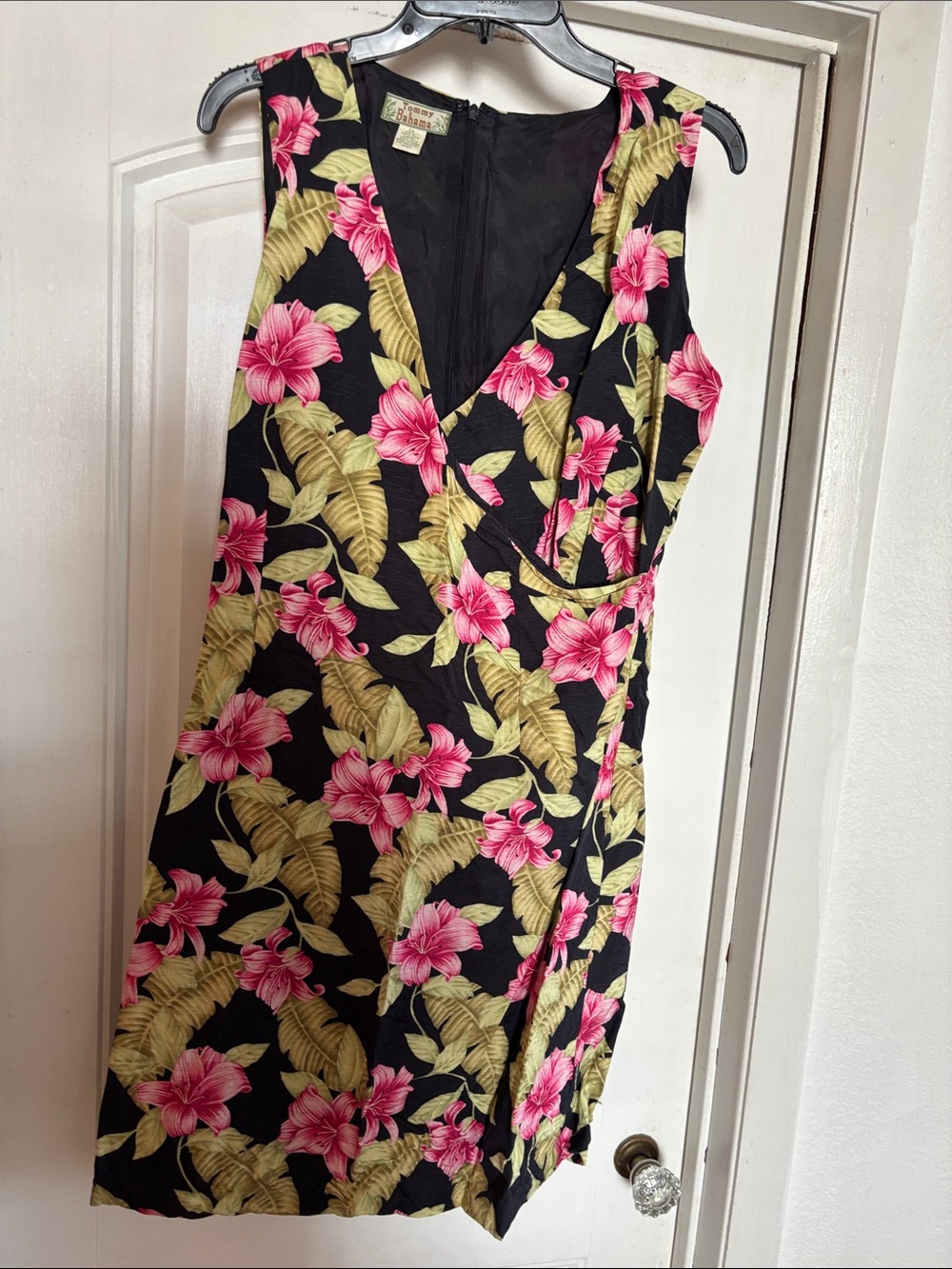 Tommy Bahama Black Floral V-Neck Sleeveless Dress with Pink Flowers